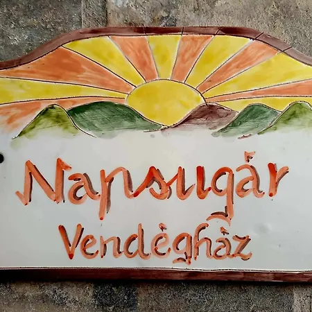 Napsugar Vendeghaz Kır Evi Nagyloc